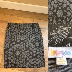 3XL LuLaRoe Jacquard fabric Cassie. Arrows.